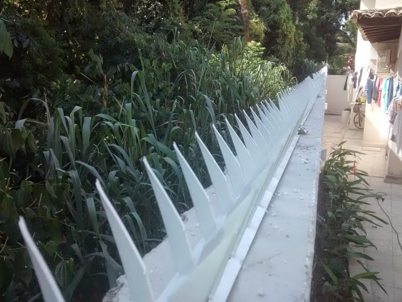 trabalho realizado com lança para muro